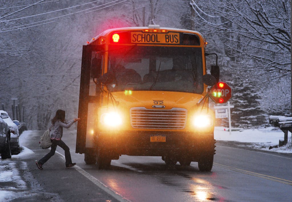 CUPE Strike Disrupts Fort McMurray Schools: Eight Locations Affected Today